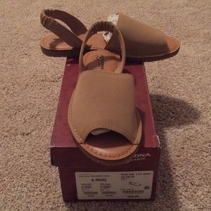 Arizona Skye slingback sandals